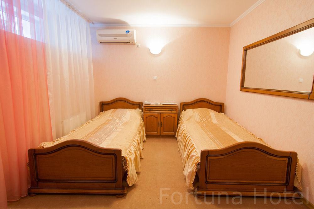 Fortuna Hotel Chişinău Exterior foto