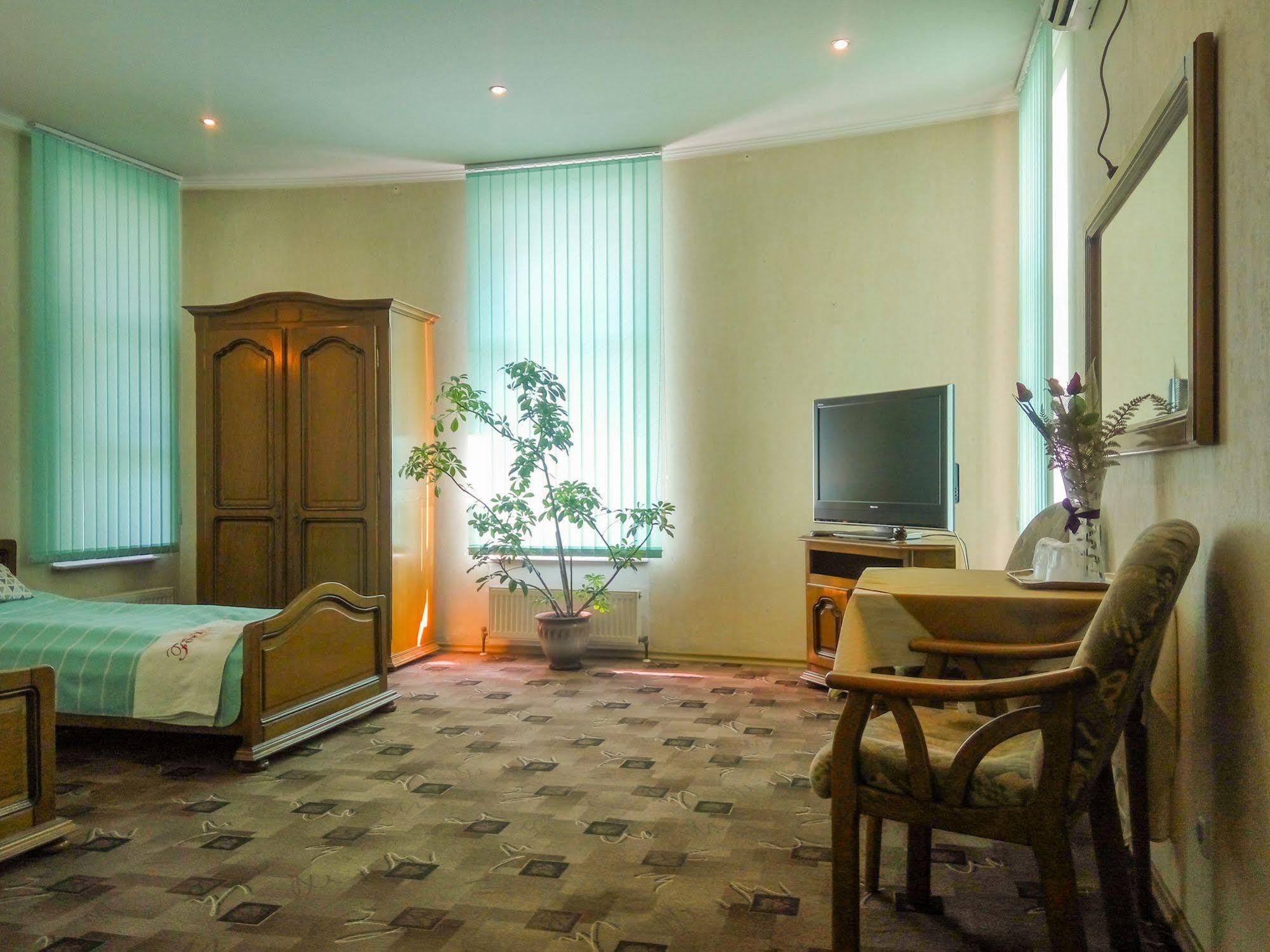 Fortuna Hotel Chişinău Exterior foto
